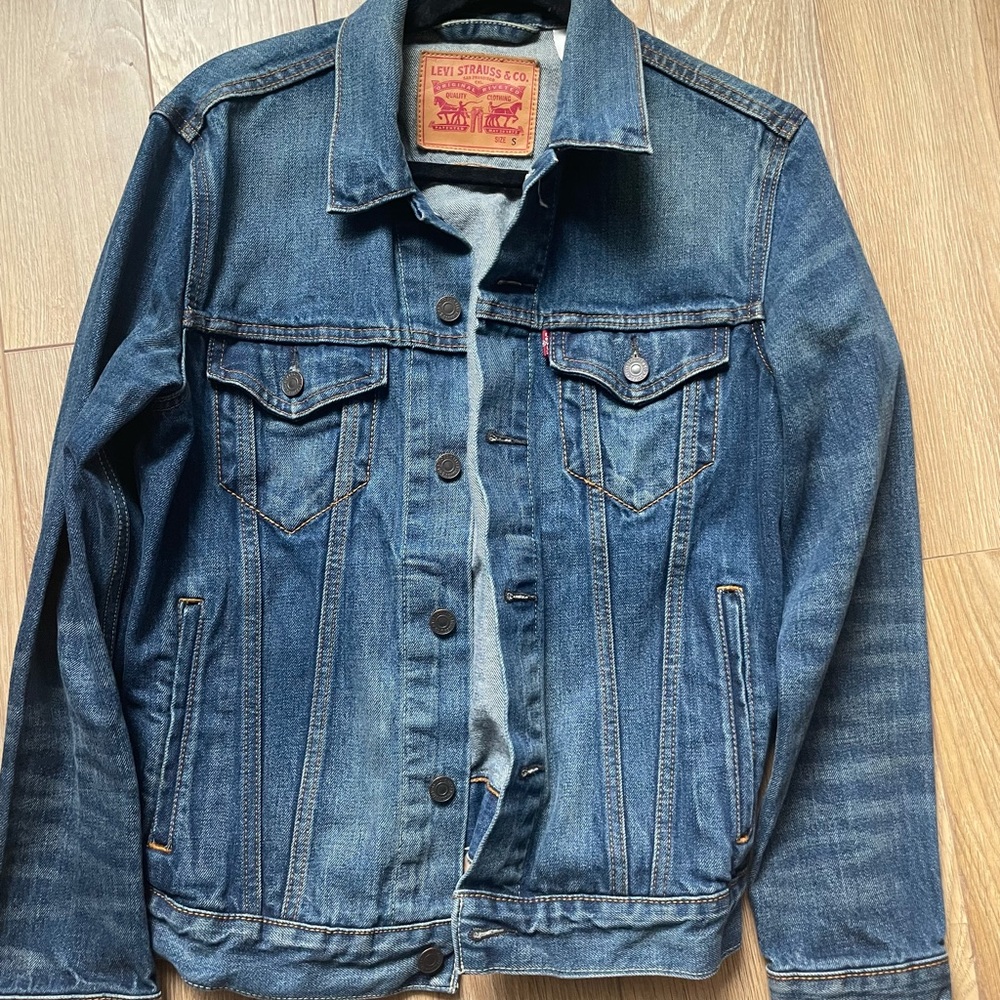 Levi’s denim jacket
